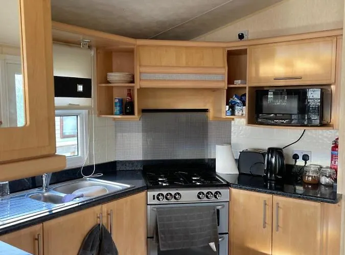Immaculate 2-Bed Static Caravan At Monrieth
