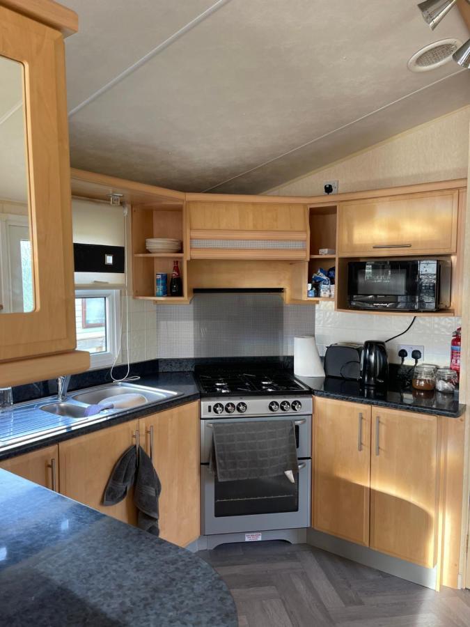 Immaculate 2-bed Static Caravan At Monrieth Holiday home