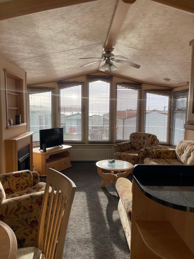 Immaculate 2-bed Static Caravan At Monrieth
